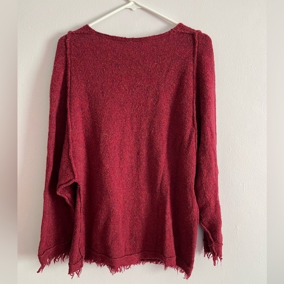 Free People Fringe Hem Cranberry Raglan Pullover Wool Blend Sweater size S - Picture 3 of 10